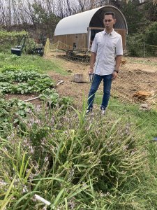 Le Jardin Créole et l’Initiative “Roule ma Poule” : Des Solutions Innovantes pour une Agriculture Biologique au Lycée Agricole de Saint-Paul 